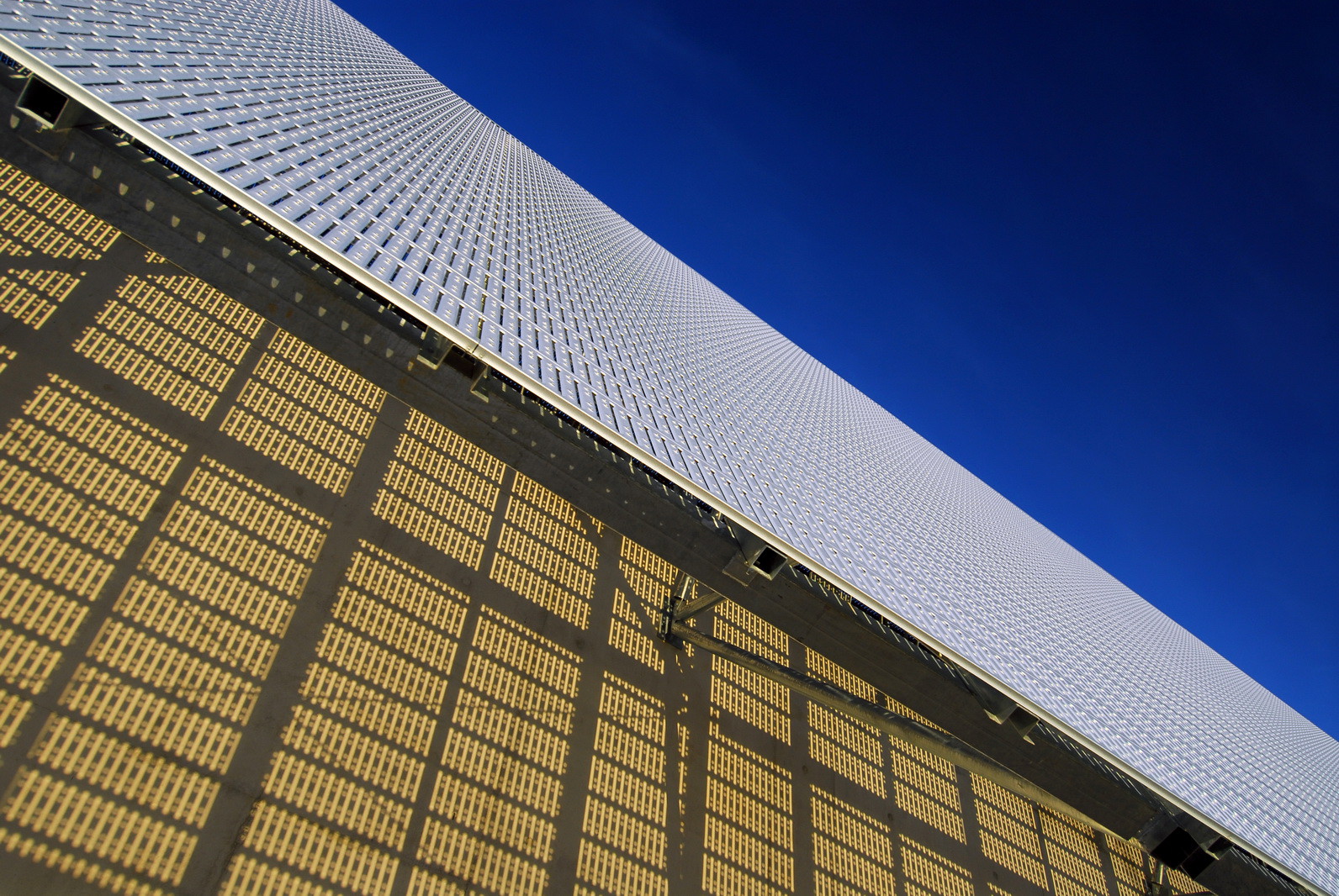 Salle des sports de Chateau Arnoux-Saint-Auban (04), janvier 2007