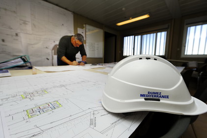 Dumez Méditerranée, groupe Vinci. Opération des entrepôts d'ITER, Saint-Paul-Lez-Durance (13) 2015